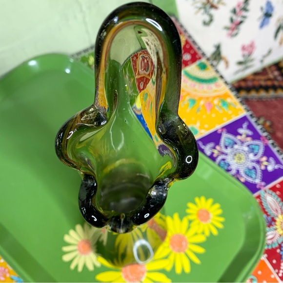 Smokey Glass Stretch Vase - Picture 6 of 6